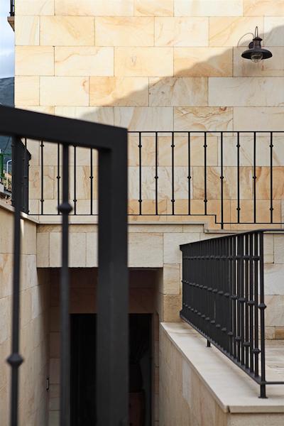 ارتسا سویتز اند اسپا