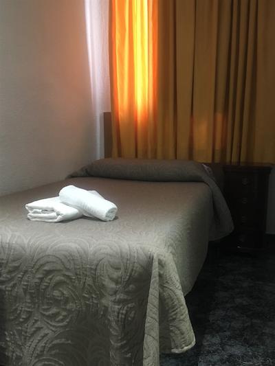 هستال کنچیتا