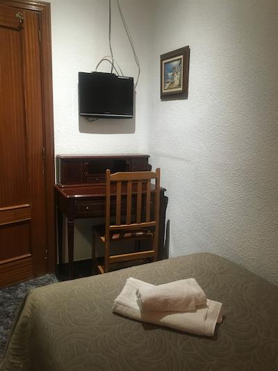 هستال کنچیتا