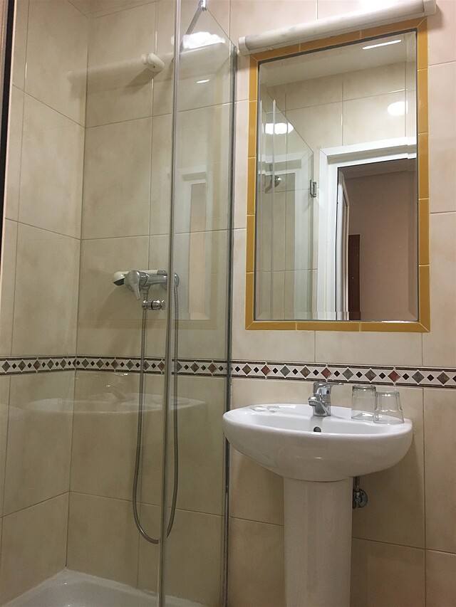 هستال کنچیتا