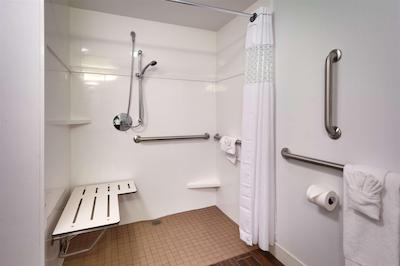 هامپتون این اسالت لاک سیتی دونتون