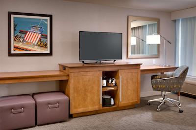 هامپتون این اسالت لاک سیتی دونتون