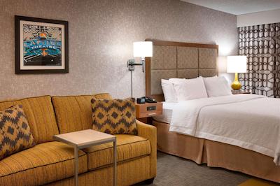 هامپتون این اسالت لاک سیتی دونتون