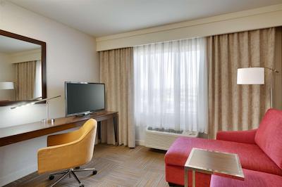 هامپتون این اسالت لاک سیتی سنترال