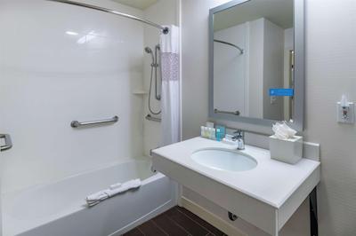 هامپتون این اسالت لاک سیتی سنترال