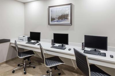 رامادا رولستک