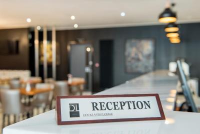 دکلاندز لج لندن