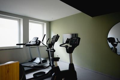 ملتر هتل اند اپارتمنتز