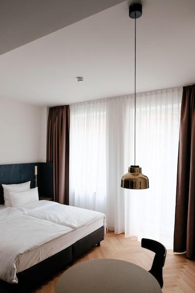 ملتر هتل اند اپارتمنتز