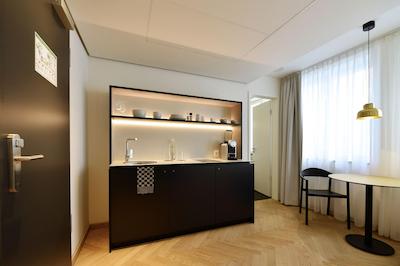 ملتر هتل اند اپارتمنتز