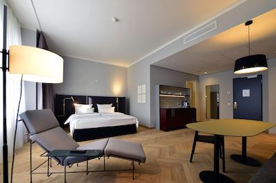 ملتر هتل اند اپارتمنتز