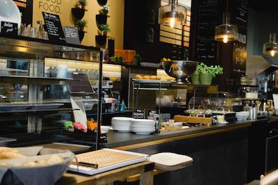 ملتر هتل اند اپارتمنتز