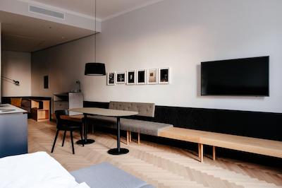 ملتر هتل اند اپارتمنتز