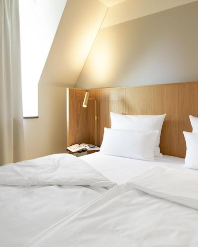 ملتر هتل اند اپارتمنتز