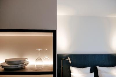 ملتر هتل اند اپارتمنتز