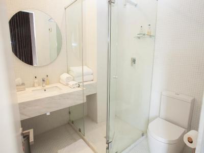 هتل قسل اُن 44