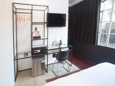 هتل قسل اُن 44