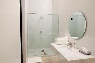 هتل قسل اُن 44