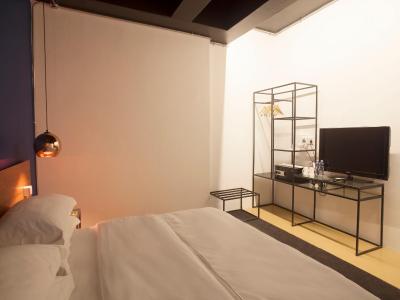 هتل قسل اُن 44