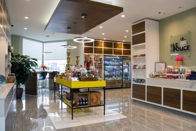 هیلتون منتریل لاوال