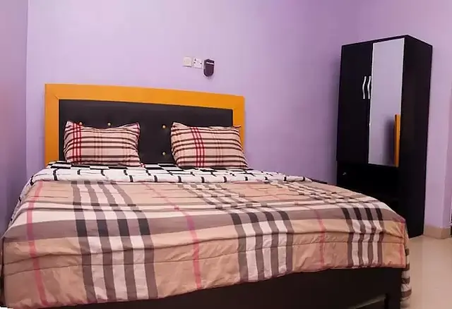 جاد گوست هوس
