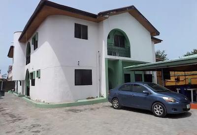 جاد گوست هوس