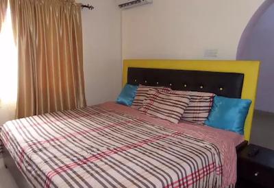 جاد گوست هوس