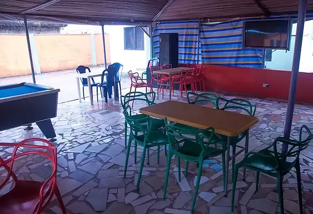 جاد گوست هوس