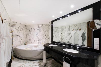 گراند هیلتون اسئوول