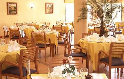 ریال میراج دلوکس هتل