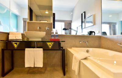 کاسار پارک هتل تیپی