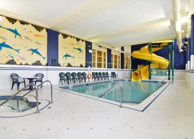 هامپتون این اند سویتز بای هیلتون لانگلی-سوری