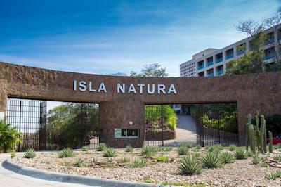 ایسلا ناتورا بیچ