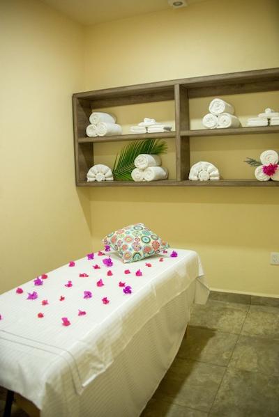 ایسلا ناتورا بیچ