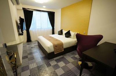 فایو/6 هتل اسپلندور