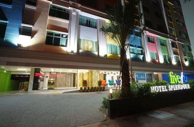 فایو/6 هتل اسپلندور