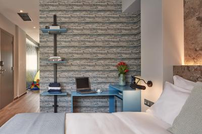 18 میکن استریت