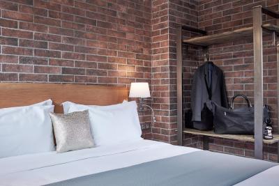 18 میکن استریت