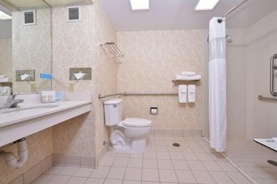 هامپتون این ونسبرو / استوارتز درافت