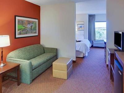 هامپتون این ونسبرو / استوارتز درافت