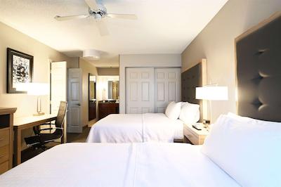 هموود سویتز ریچمند وست اند