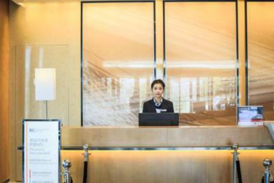 هالیدی این اکسپرس شانگهای پوجیانگ