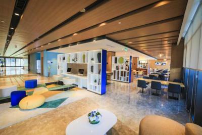 هالیدی این اکسپرس شانگهای پوجیانگ