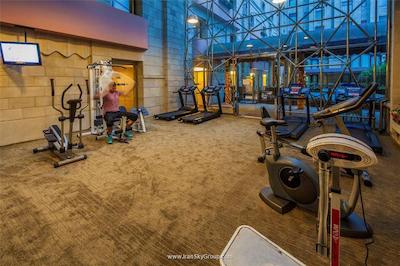 گرند متروپارک هتل جیایو