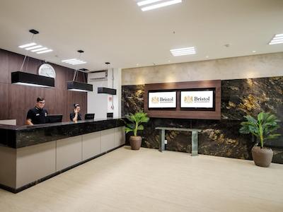 بریستل وماریزال بلم