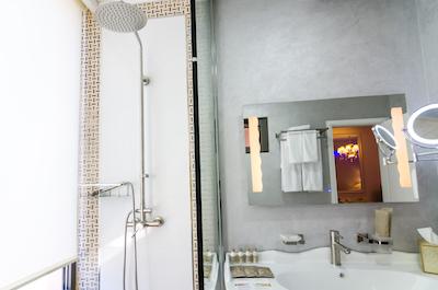 فنیشیا ریال هتل