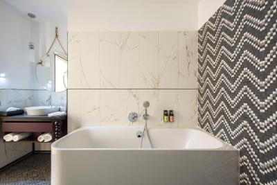 میسُن بیسترو اند هتل