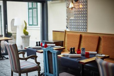 میسُن بیسترو اند هتل