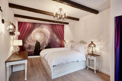 میسُن بیسترو اند هتل