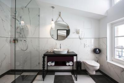 میسُن بیسترو اند هتل